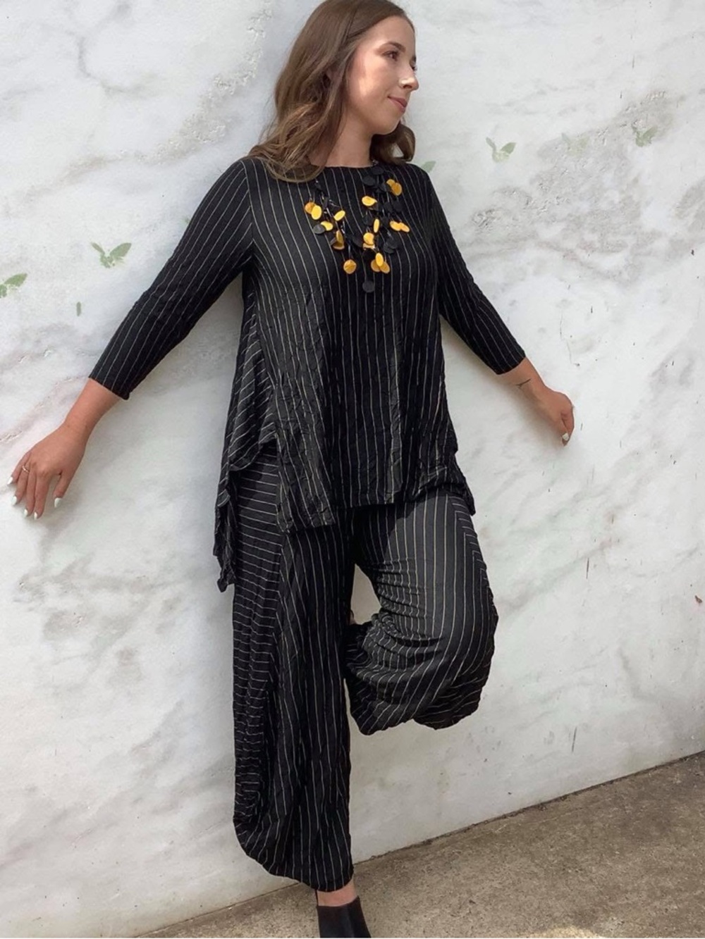 Kozan Juliet Top S Black Gold Pinstripe A-Line Tunic Lagenlook Quiet Luxury